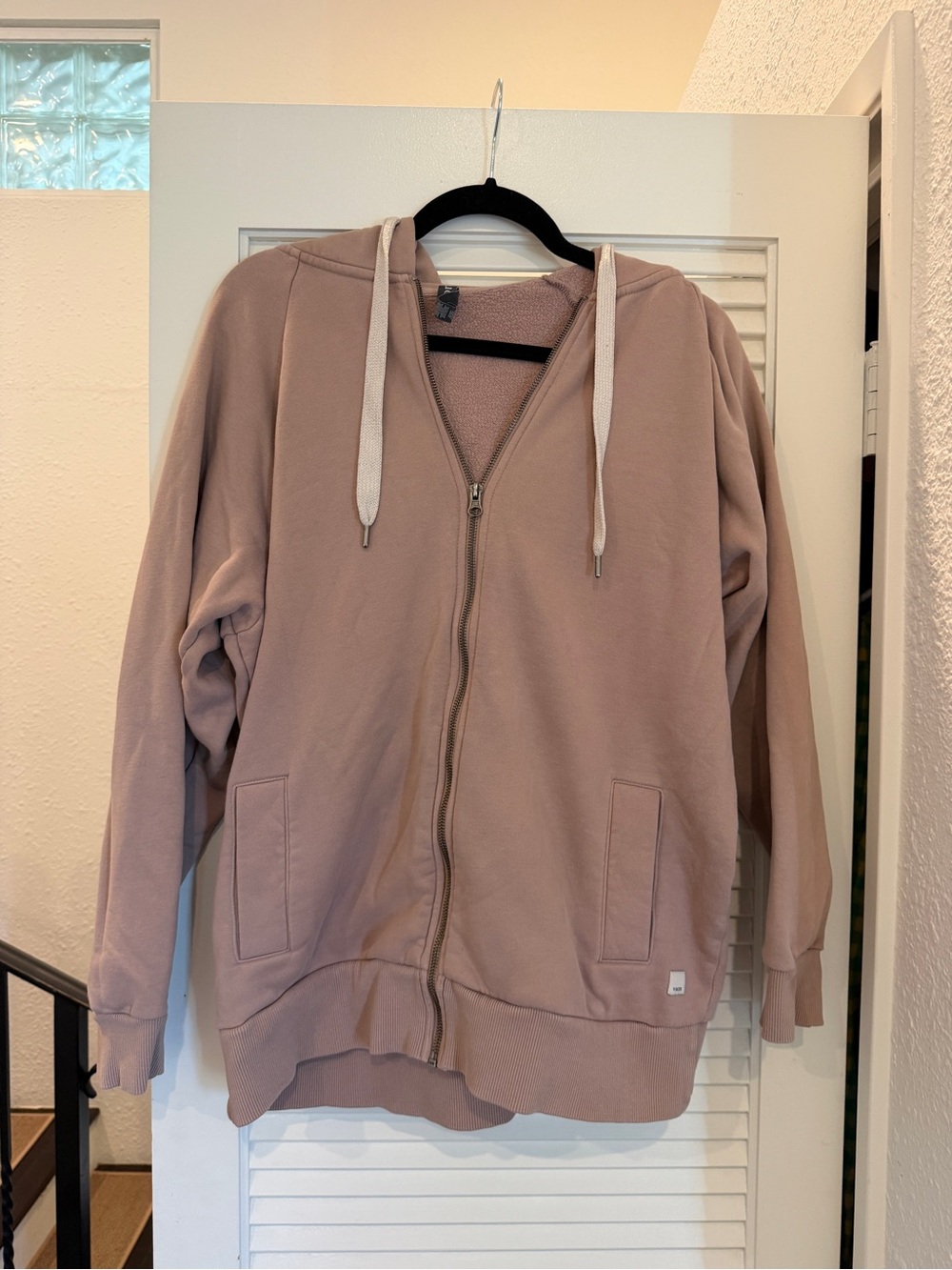 Vuori Mauve Zip-Up Hoodie with Drawstrings